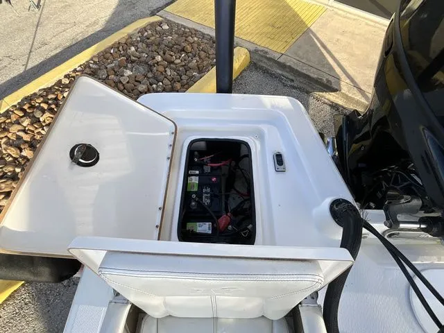 Slide: The Image of Blue Wave 2200STL 2016 - 11