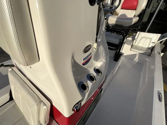 Slide: The Image of Blue Wave 2200STL 2016 - 14