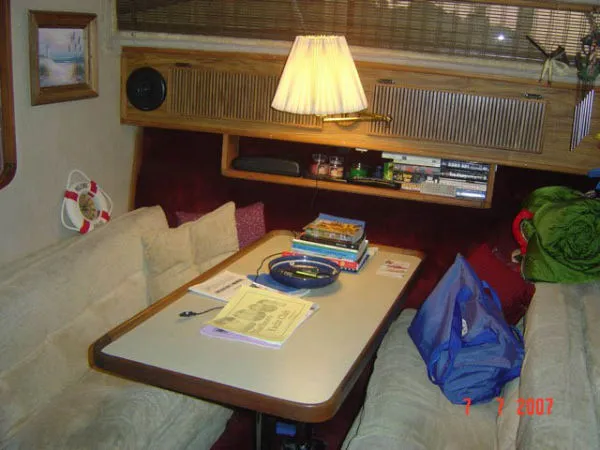 Slide: The Image of Sea Ray Sportfish Convertible 1985 - 11