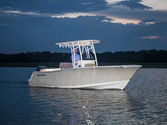 The Image of Sportsman Heritage 231 Center Console 2016 - 1