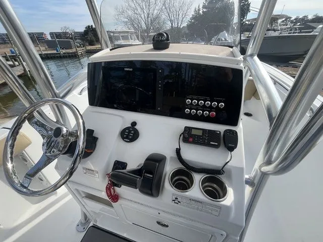 Slide: The Image of Sportsman Heritage 231 Center Console 2016 - 9