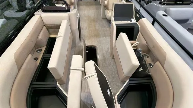 Slide: The Image of Veranda 22RC Vista View W/Yamaha 150 No Trailer 2026 - 10