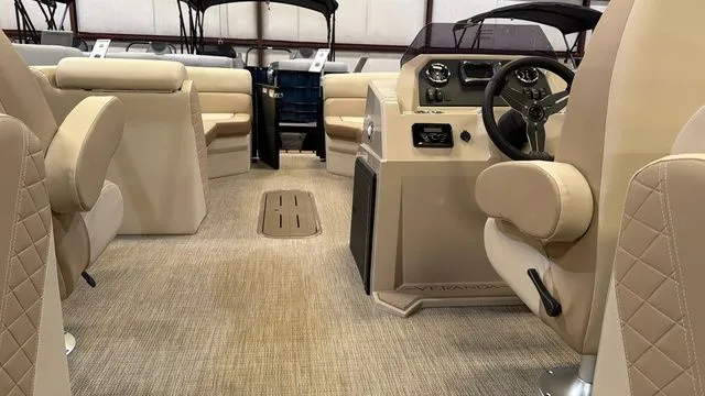 Slide: The Image of Veranda 22RC Vista View W/Yamaha 150 No Trailer 2026 - 17