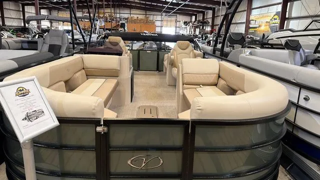 Slide: The Image of Veranda 22RC Vista View W/Yamaha 150 No Trailer 2026 - 20