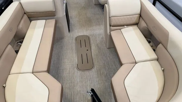 Slide: The Image of Veranda 22RC Vista View W/Yamaha 150 No Trailer 2026 - 9