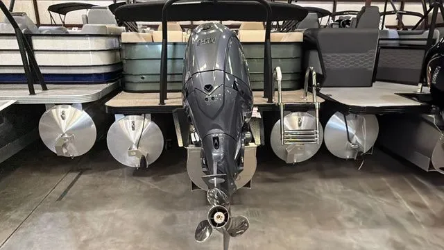 Slide: The Image of Veranda Vista View 22RC 2026 - 5