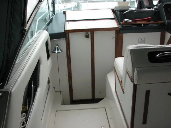 Slide: The Image of Sea Ray 300 Weekender 1988 - 9