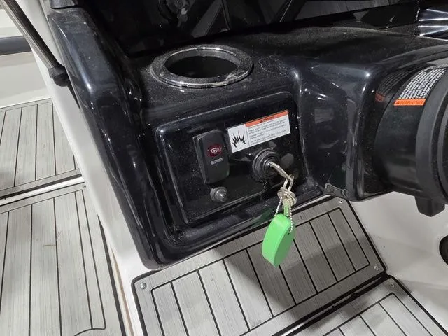 Slide: The Image of Yamaha 195S 2021 - 13