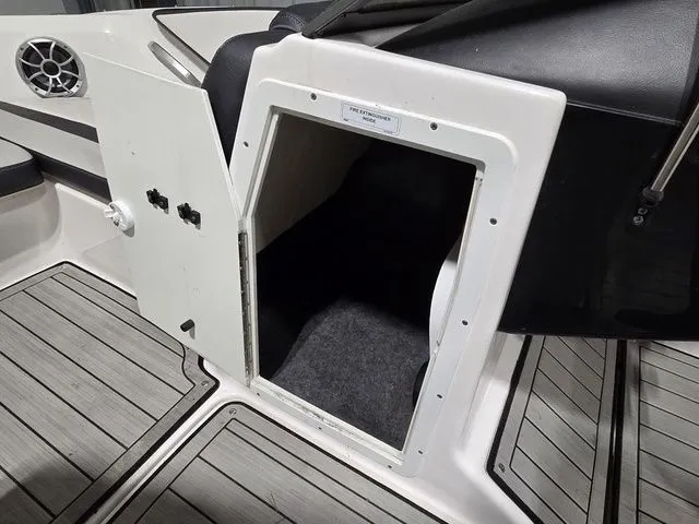 Slide: The Image of Yamaha 195S 2021 - 16