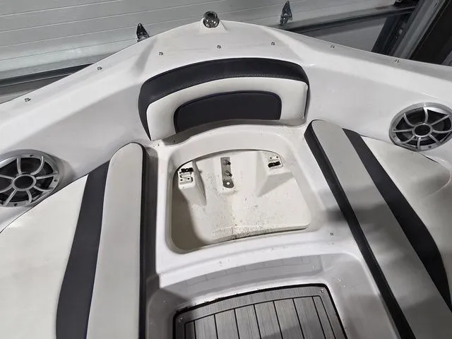 Slide: The Image of Yamaha 195S 2021 - 20