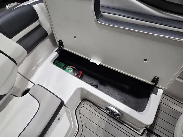 Slide: The Image of Yamaha 195S 2021 - 6