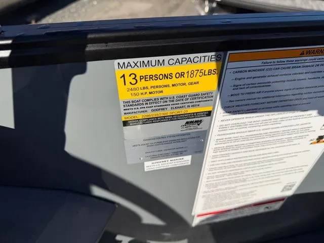 Slide: The Image of Godfrey Sweetwater 2286 SFL Tritoon - Yamaha 150 2026 - 12