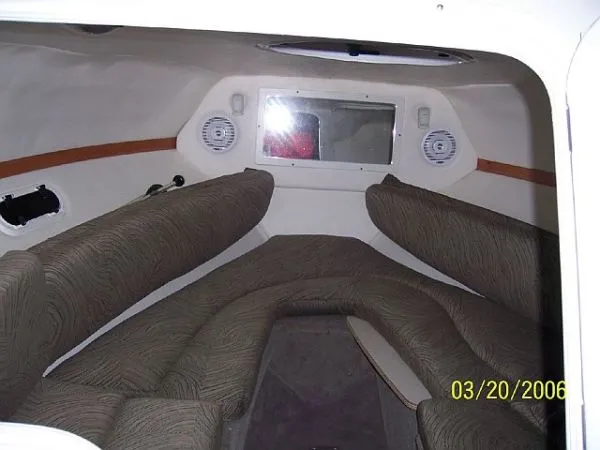 Slide: The Image of Four Winns 245 Sundowner 2004 - 10