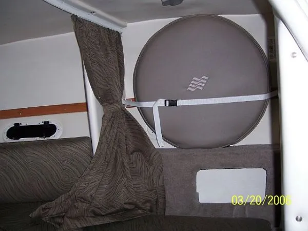 Slide: The Image of Four Winns 245 Sundowner 2004 - 11