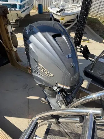 Slide: The Image of Godfrey Aqua Patio 255 SFL - Yamaha 450 XTO 2025 - 15