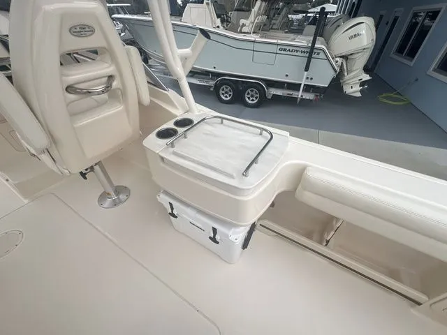 Slide: The Image of Grady-White Freedom 235 2020 - 11