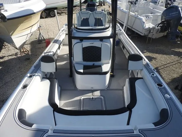 Slide: The Image of Tidewater Carolina Bay Custom 2500 2023 - 9