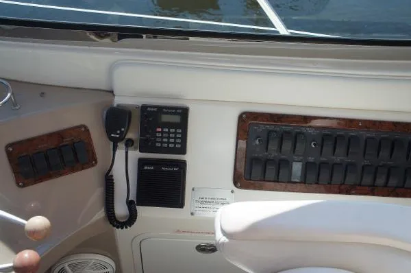 Slide: The Image of Sea Ray Sundancer 2001 - 7