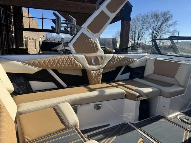 Slide: The Image of Tigé Z3 2026 - 16