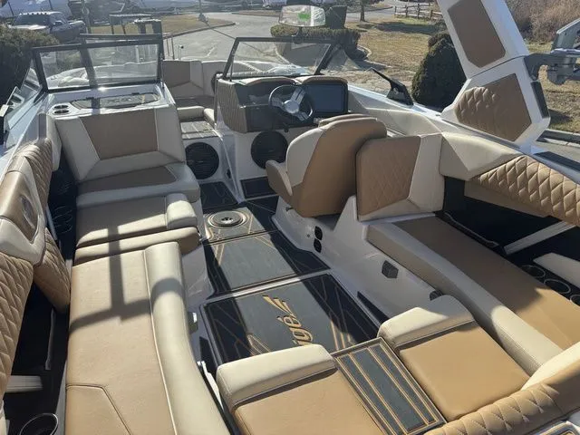 Slide: The Image of Tigé Z3 2026 - 20