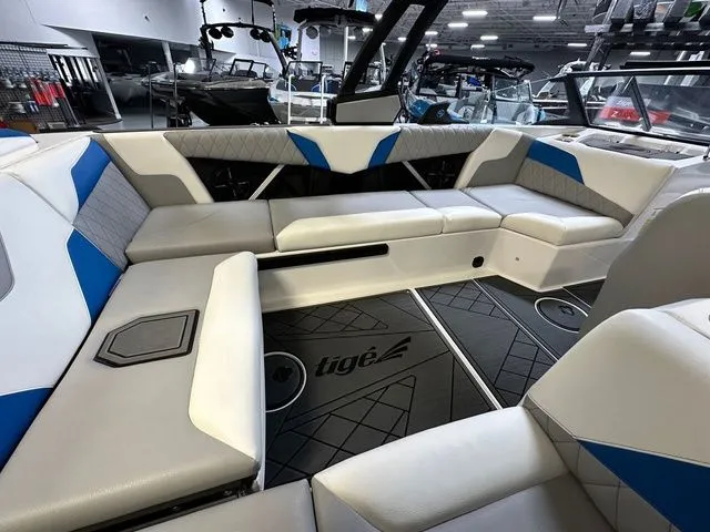 Slide: The Image of Tigé Z3 2022 - 8