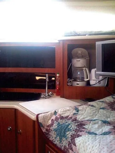 Slide: The Image of Bayliner 305 SB 2004 - 11