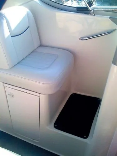 Slide: The Image of Bayliner 305 SB 2004 - 6