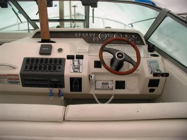 Slide: The Image of Sea Ray SUNDANCER 300 1997 - 10