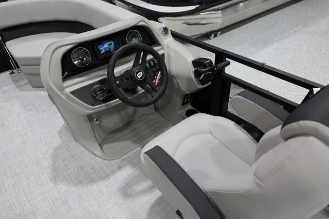 Slide: The Image of Dockside (By South Bay) 22DQ 2.75 Tritoon 2026 - 7