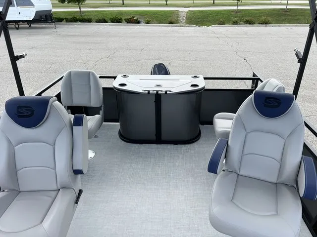 Slide: The Image of Dockside 22DF (FISH) 2026 - 4