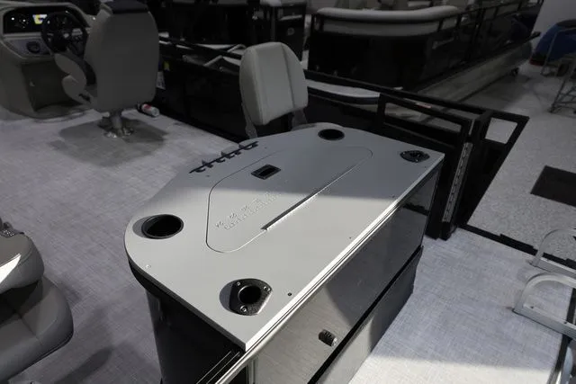 Slide: The Image of Dockside 22DF (FISH) 2026 - 7