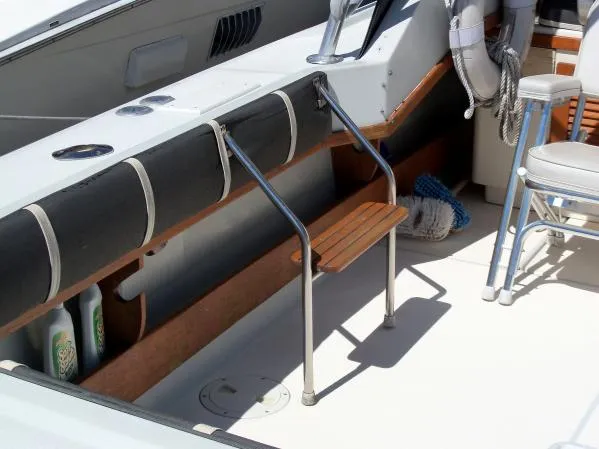 Slide: The Image of Tiara 3100 Pursuit 1984 - 8