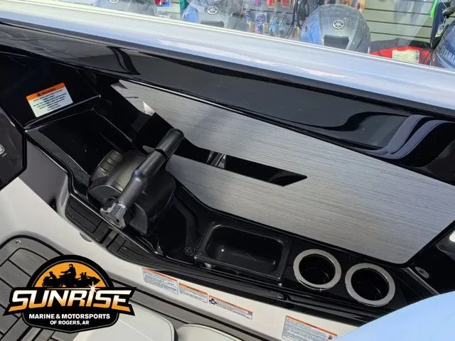 Slide: The Image of Yamaha 222S 2026 - 17