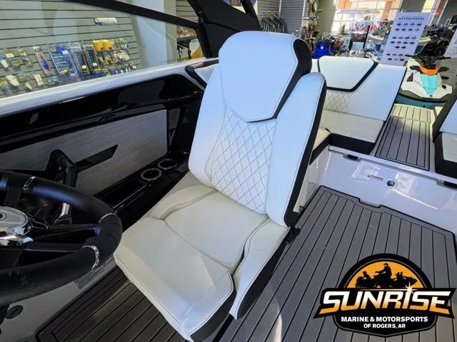 Slide: The Image of Yamaha 222S 2026 - 21