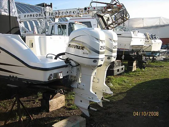 Slide: The Image of Hydra-Sports Vector 2800 WA 2001 - 4