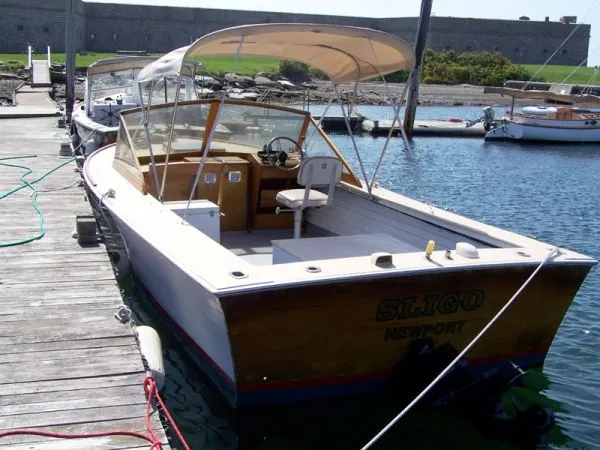 Slide: The Image of Parece Runabout 1970 - 7