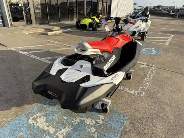 Slide: The Image of Sea-Doo Spark Trixx for 3 2026 - 9