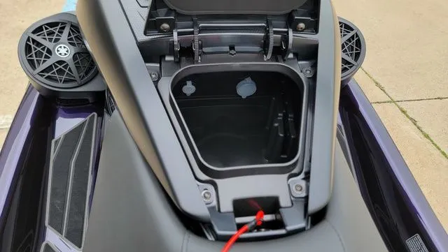 Slide: The Image of Yamaha FX SVHO 2026 - 22