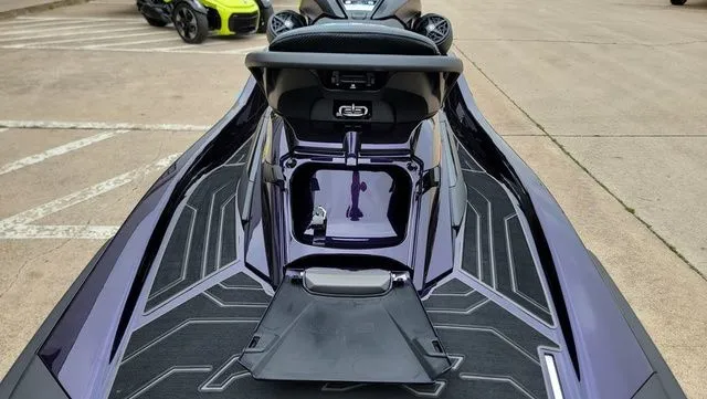 Slide: The Image of Yamaha FX SVHO 2026 - 24