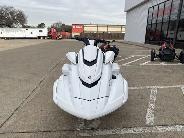 Slide: The Image of Yamaha FX Cruiser SVHO 2026 - 4