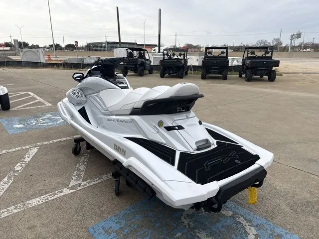 Slide: The Image of Yamaha FX Cruiser SVHO 2026 - 9