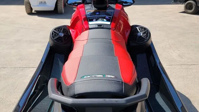 Slide: The Image of Yamaha VX Deluxe 2026 - 14