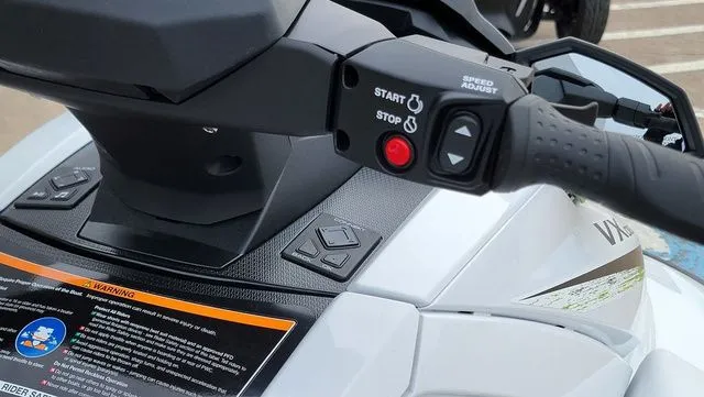 Slide: The Image of Yamaha VX Deluxe 2026 - 16