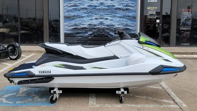 Slide: The Image of Yamaha VX Deluxe 2026 - 2