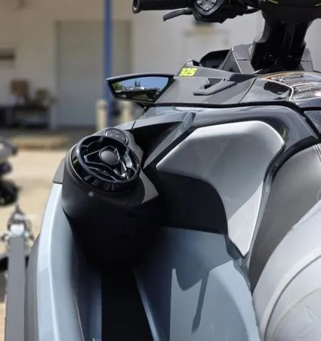 Slide: The Image of Sea-Doo RXT-X 325 2026 - 13