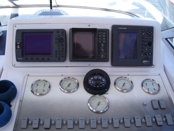 Slide: The Image of Pro Line 30 WA/Genset/2003 Evinrudes 2000 - 4