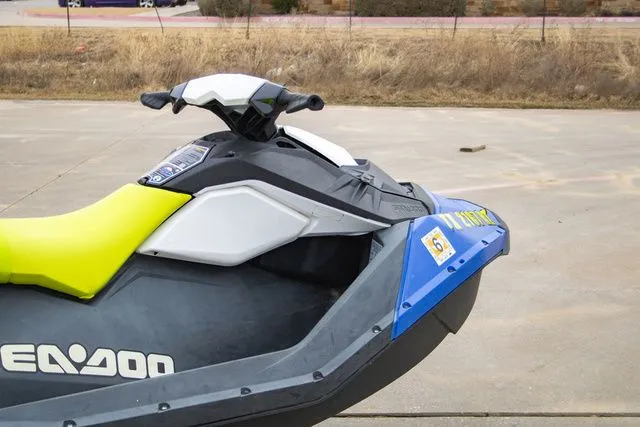Slide: The Image of Sea-Doo Spark 2020 - 11