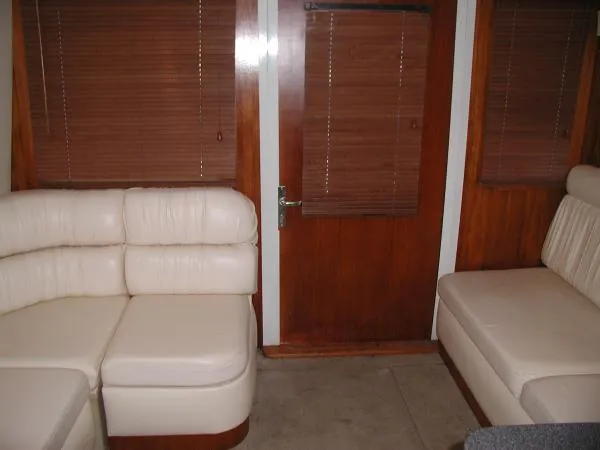 Slide: The Image of Luhrs 400 Convertible 2001 - 8