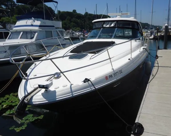 Slide: The Image of Sea Ray 38 Sundancer 2006 - 1