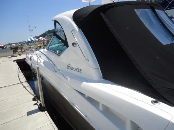 Slide: The Image of Sea Ray 38 Sundancer 2006 - 3